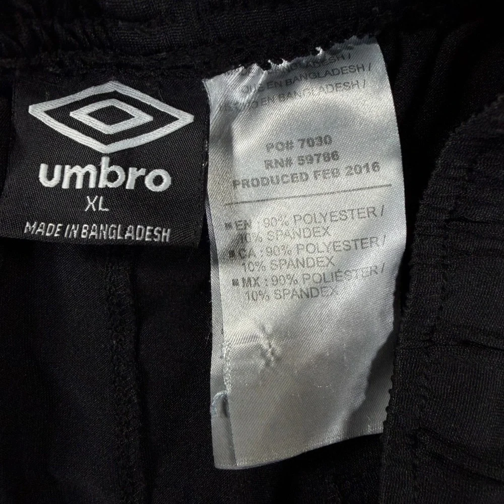 Umbro Men's XL Black Athletic Shorts Drawstring Pockets Stretch Training Gym USA